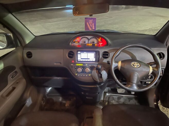 Toyota Sienta 2013 for sale