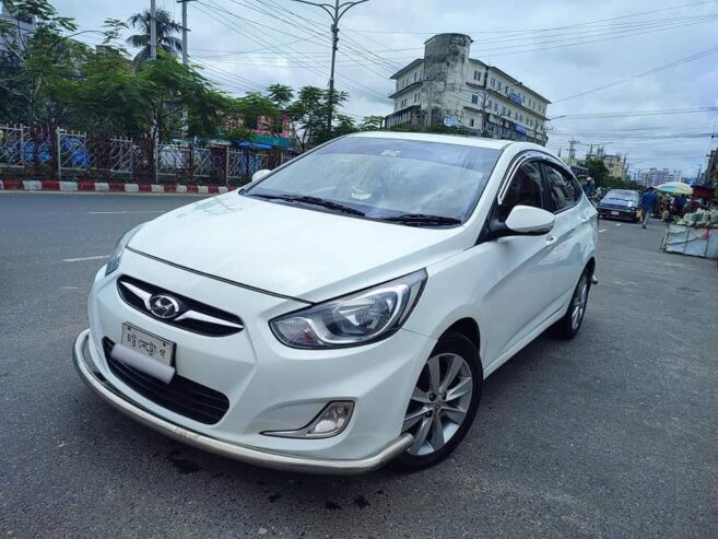 TOYOTA HYUNDAI ACCENT 2012  for sale