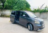 Toyota Noah S Smart 2009