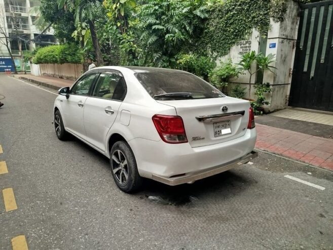 Toyota Axio (G) Hybrid 2014