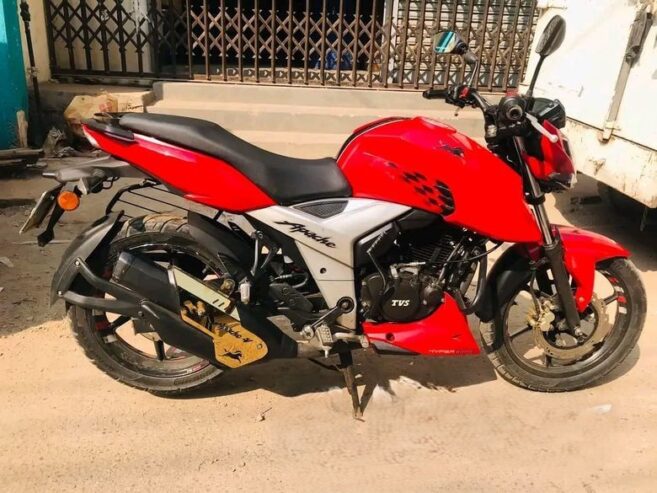 TVS Apache RTR 4 v Super fresh 2020