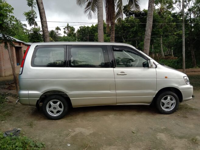 Toyota Noah Car