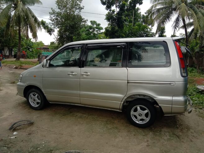 Toyota Noah Car