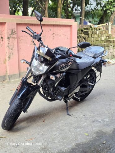 Yamaha FZS V2 Dark Knight Dual Disc 2023