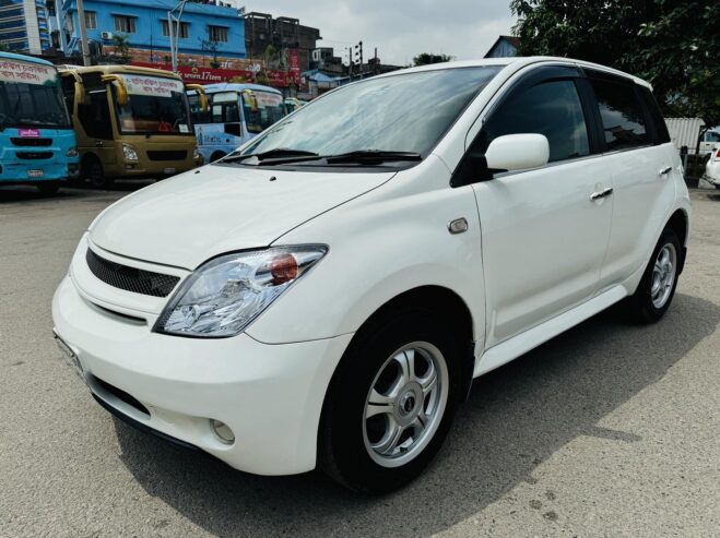 Toyota IST Car For Sale in Dhaka