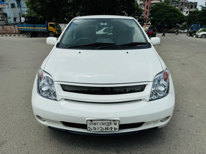 Toyota IST Car For Sale in Dhaka