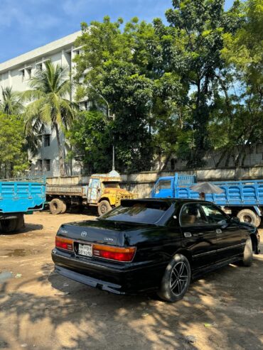 Toyota Crown Royal Saloon 1995 Model For Sale