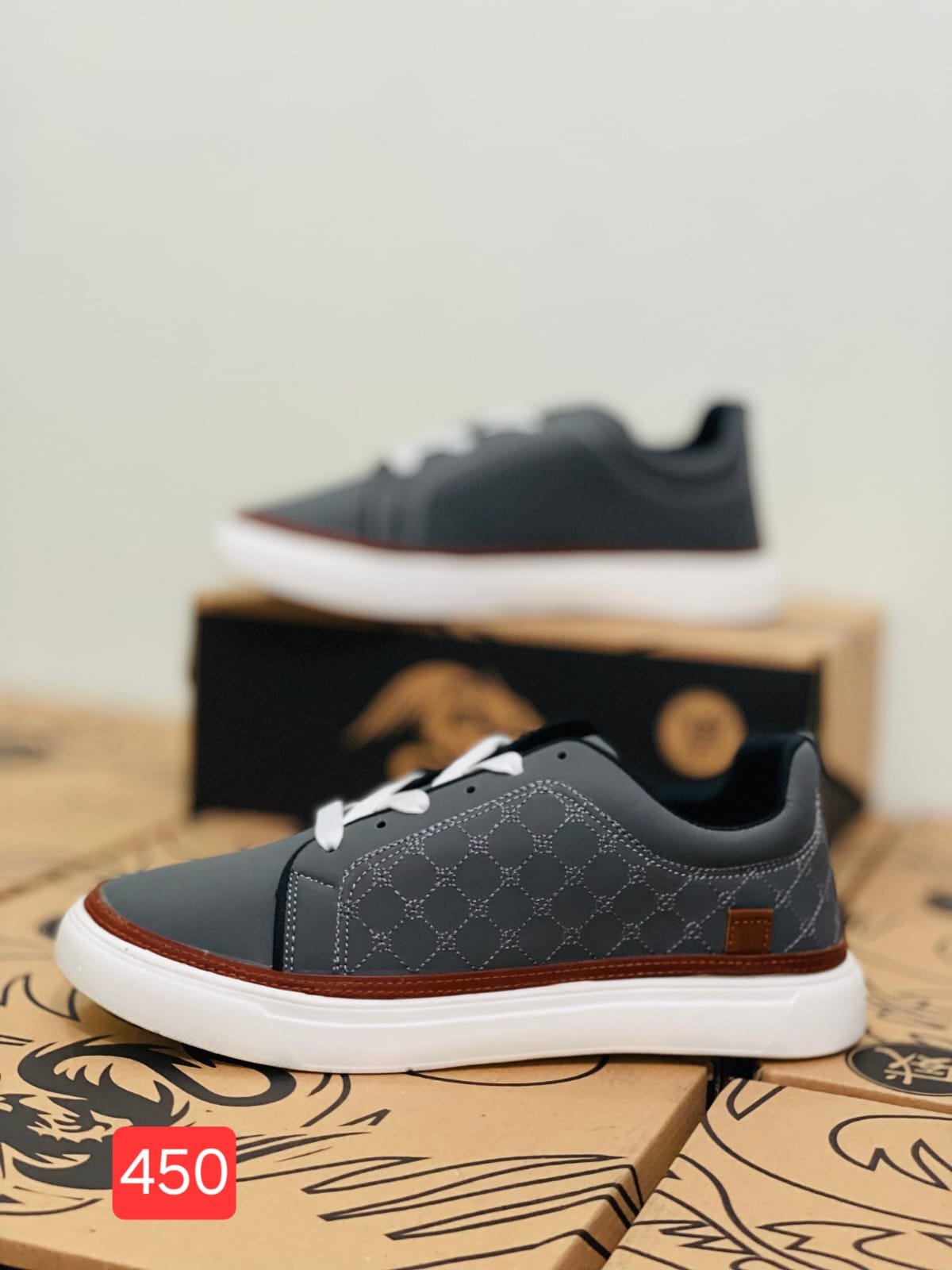 Fashionable shoes for men