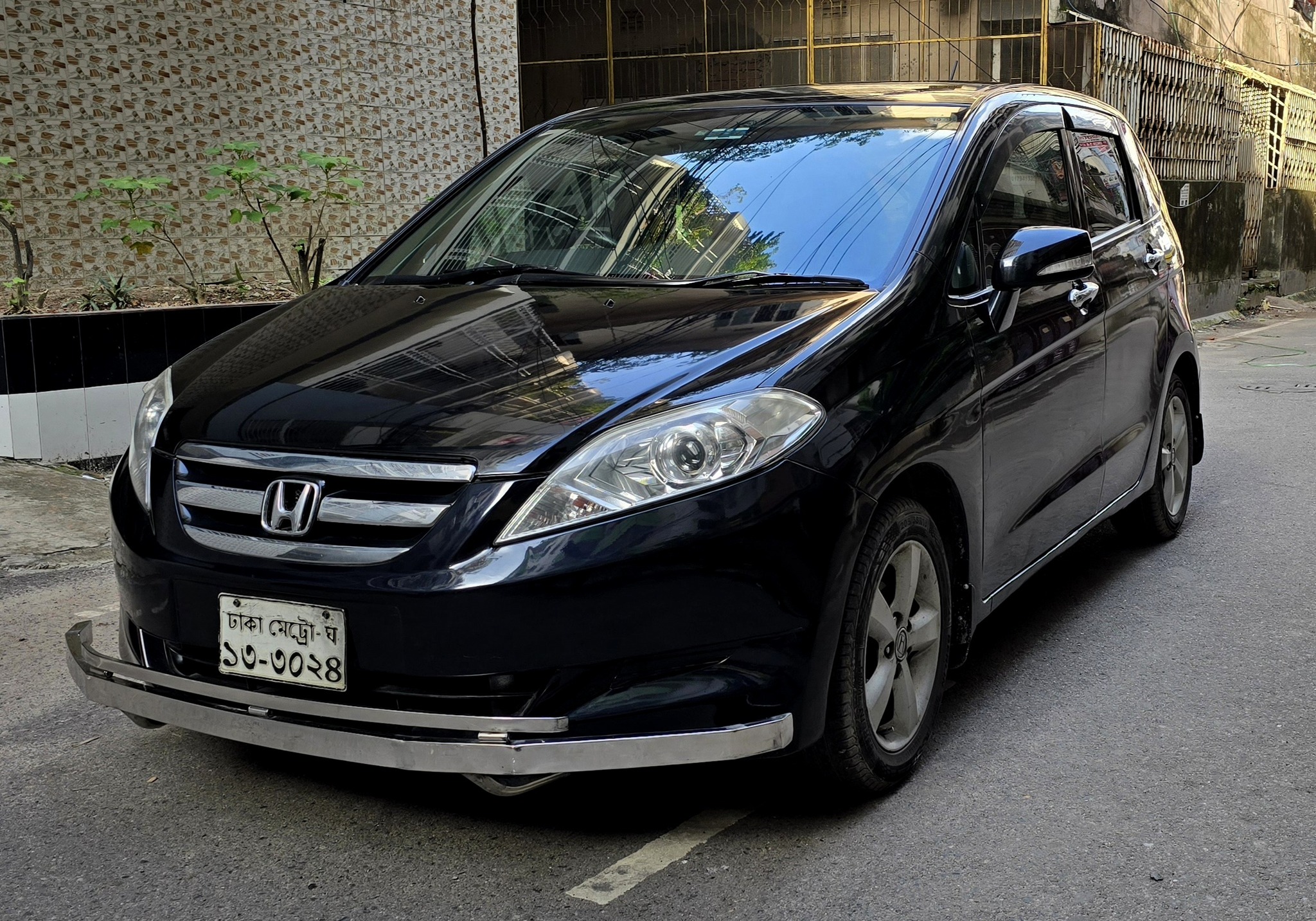 HONDA HARD JEEP FR-V 2004 For Sale