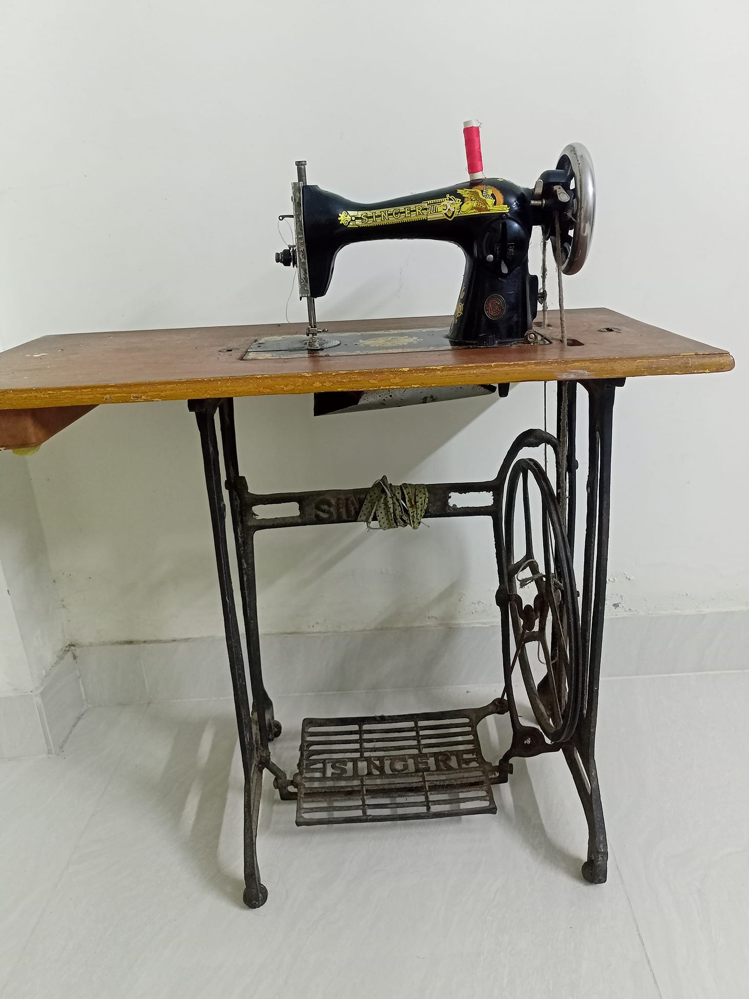 Sewing Machine For Sale