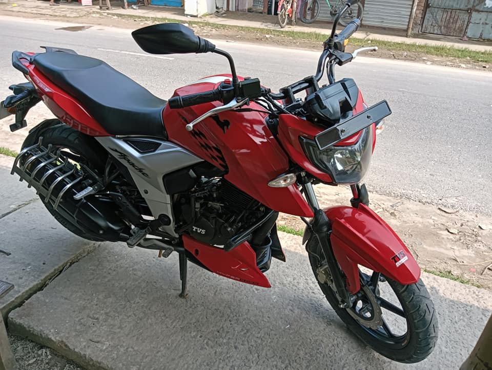 TVS Apache RTR 160 4V Bike For Sale in Kushtia