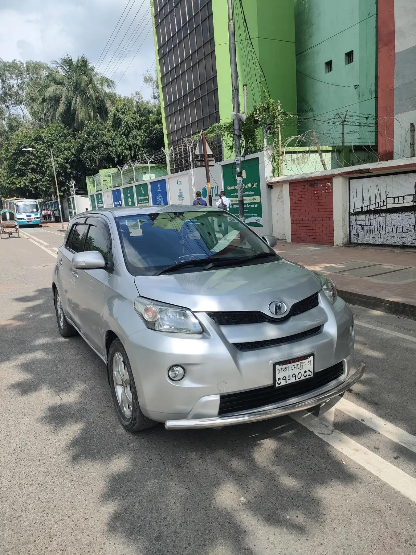 Toyota IST 2009 Model For Sale in Dhaka