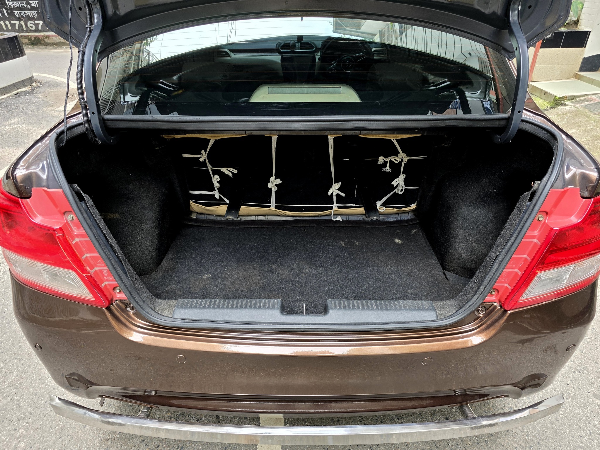 SUZUKI DZIRE ZXi 2018 Model For Sale