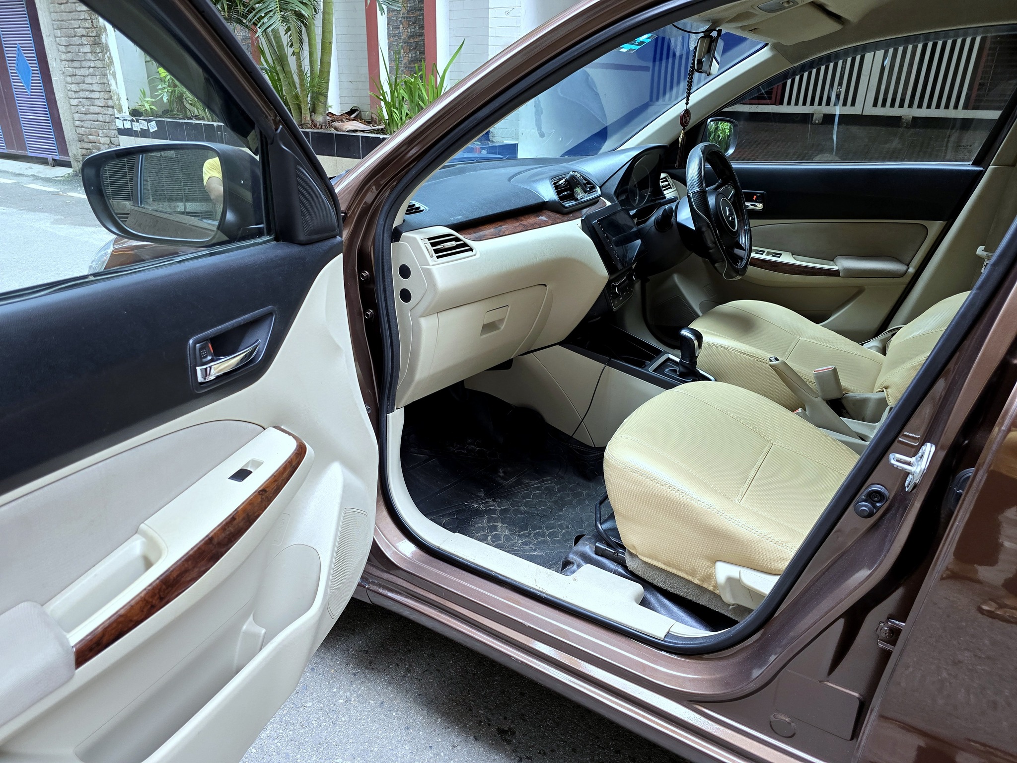 SUZUKI DZIRE ZXi 2018 Model For Sale