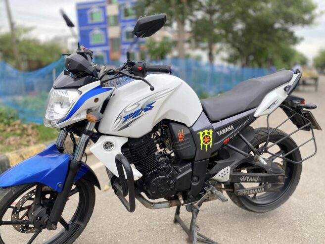 Yamaha FZS 2013 Model For Sale in Natayanganj