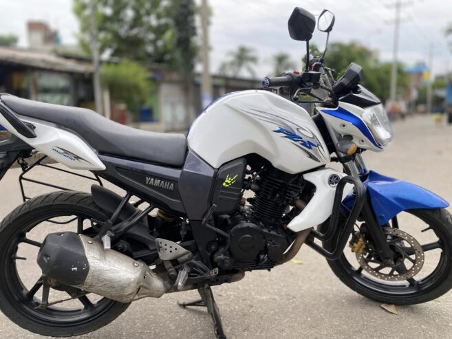 Yamaha FZS 2013 Model For Sale in Natayanganj