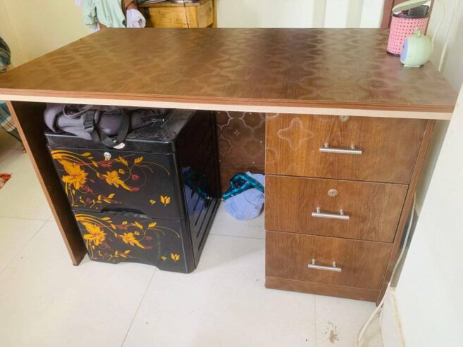 Office Table For Sale in Narayanganj