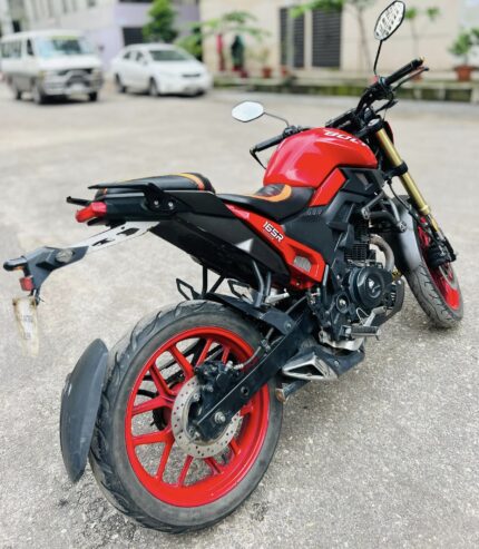 Runner Bolt 165 Double Disc Bike For Sale in Dhaka