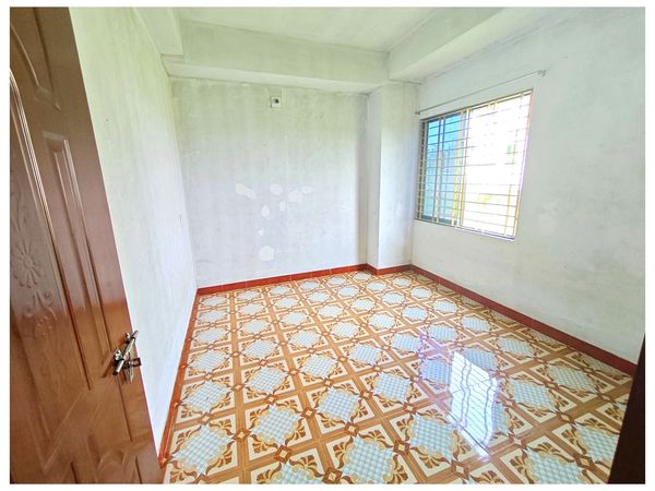 Small Family House To Let in Khulna