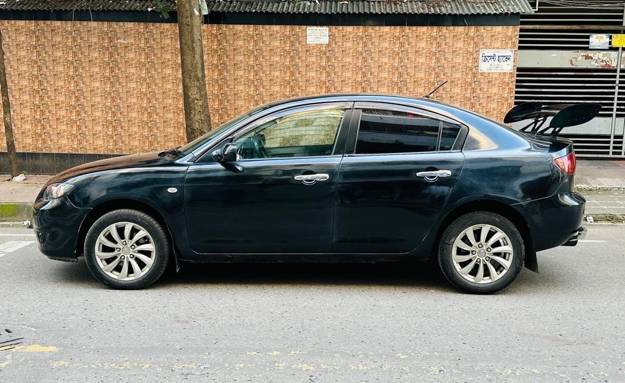 Mazda Axela 2004 Model For Sale in Dhaka