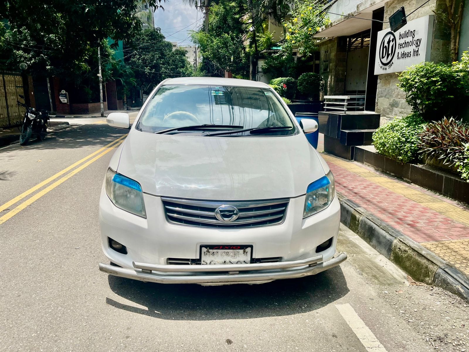 Toyota Axio X 2010 Model For Sale in Dhaka Mirpur