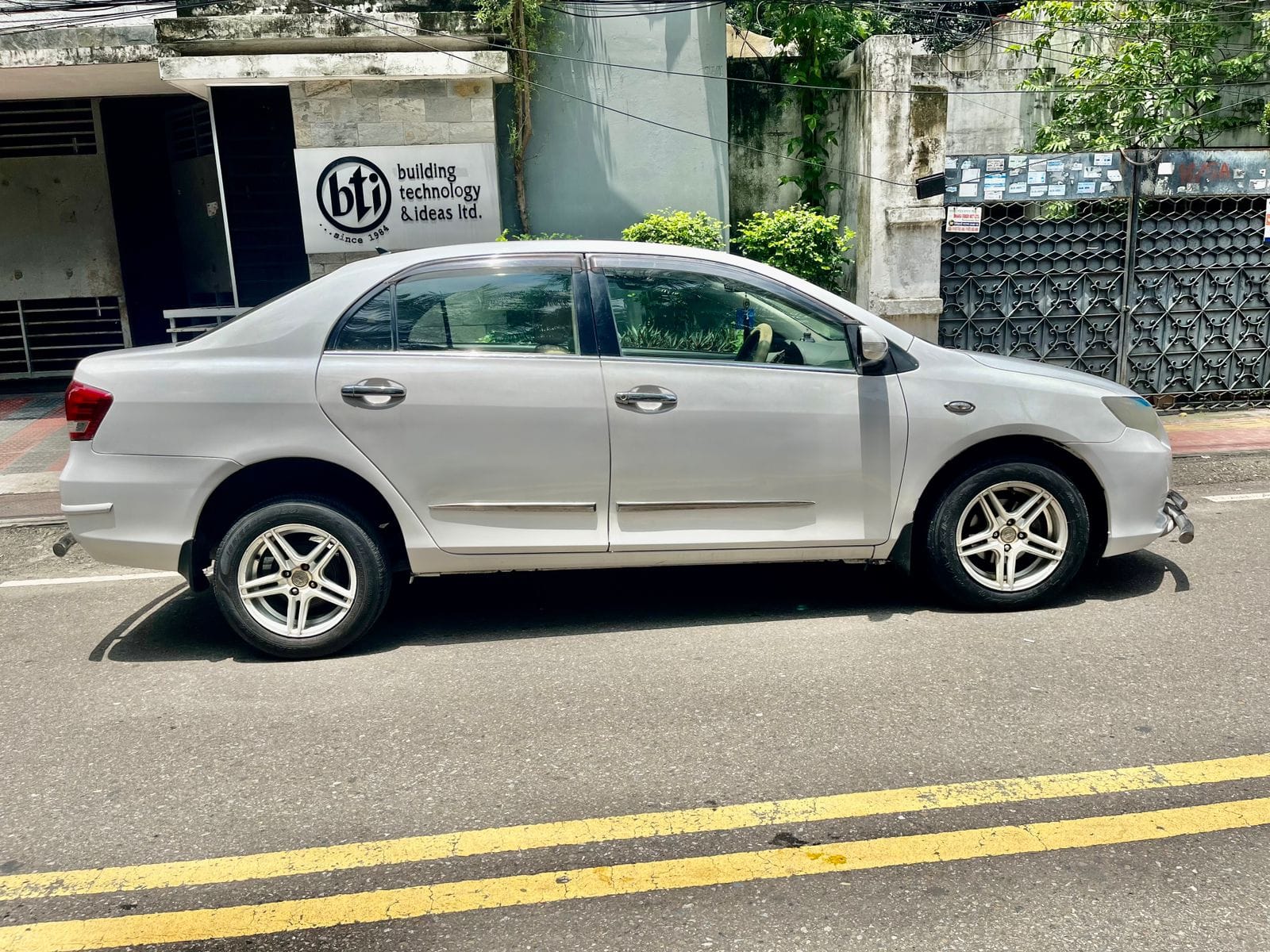 Toyota Axio X 2010 Model For Sale in Dhaka Mirpur