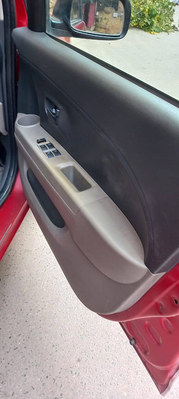 Toyota Passo 2005 Model For Sale in Dhaka Dhanmondi