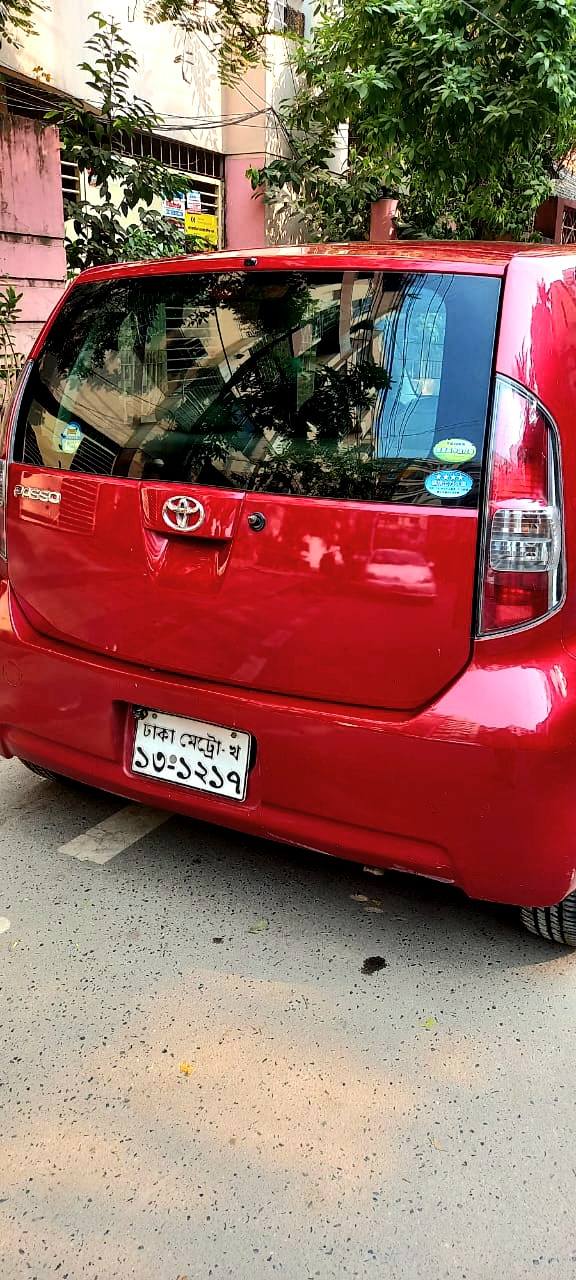 Toyota Passo 2005 Model For Sale in Dhaka Dhanmondi
