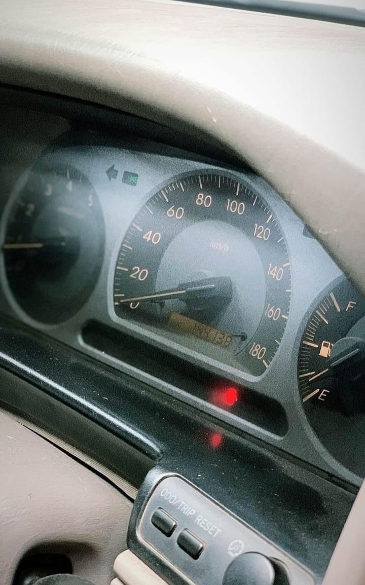 Toyota Crown 2002 Model For Sale in Dhaka