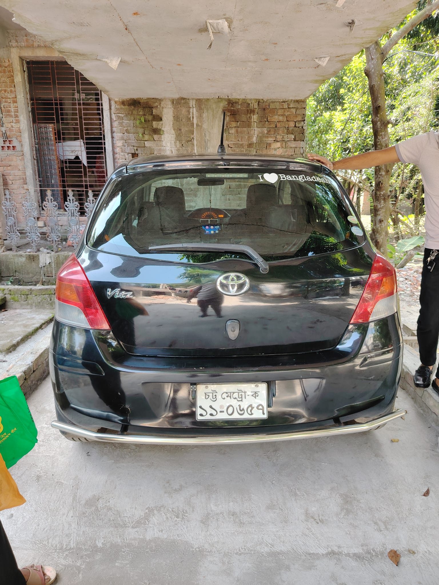Toyota Vitz 2010 Model For Sale in Dhaka