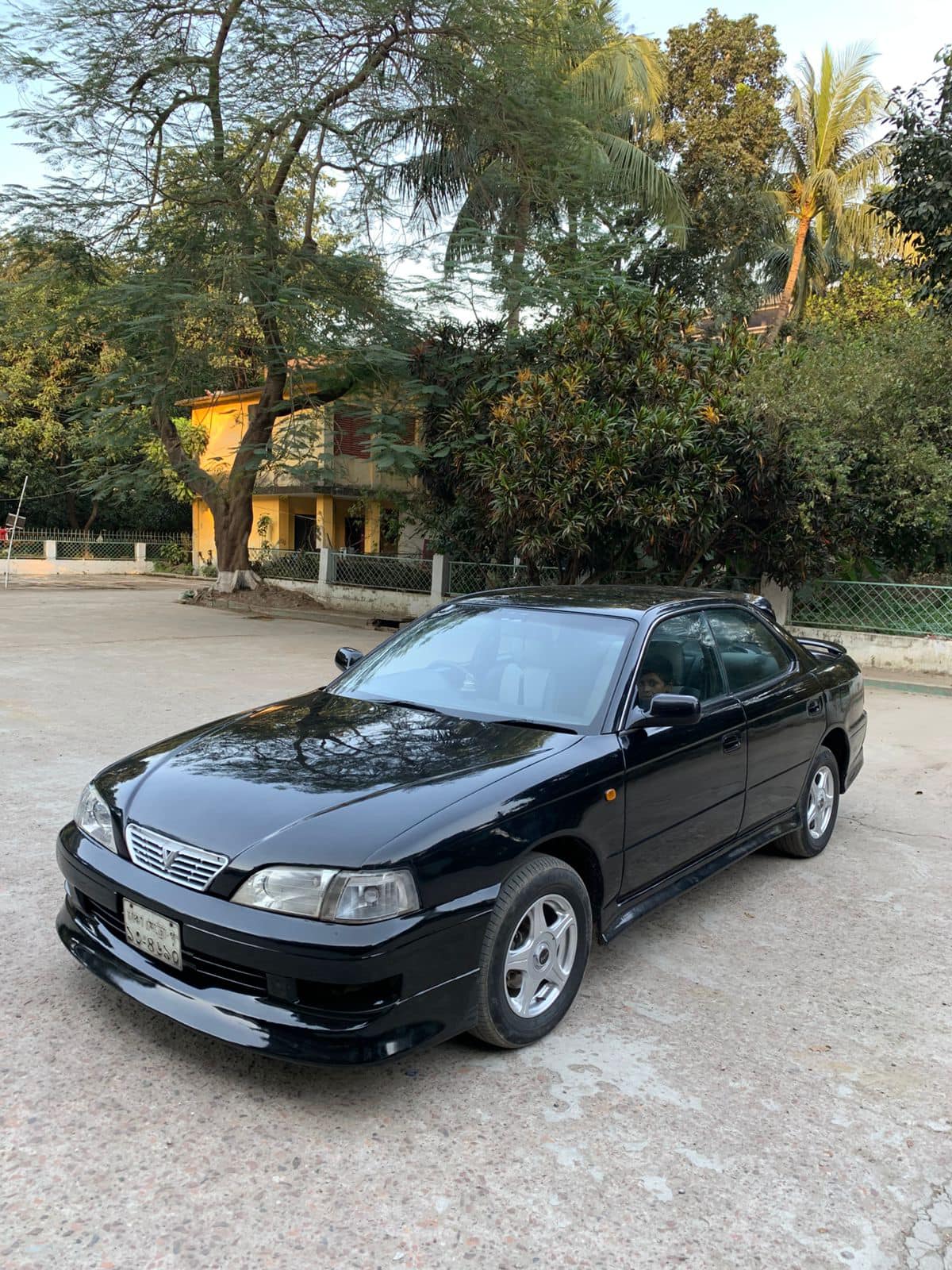 Toyota Vista 1995 Model For Sale in Dhaka