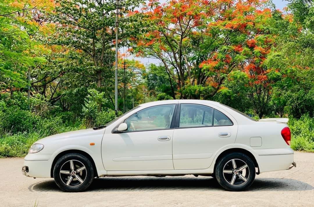 Nissan Sunny 2008 Model For Sale in Dhaka