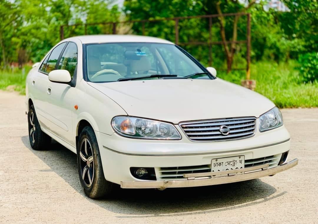 Nissan Sunny 2008 Model For Sale in Dhaka