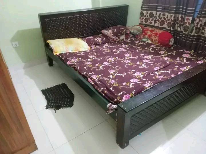 MDF Wood Bed For Sale in CTG Oxygen