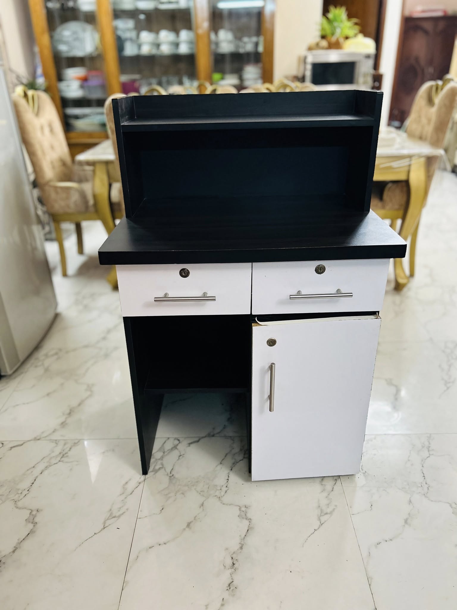 Reading Table for Sell in Dhaka Farmgate