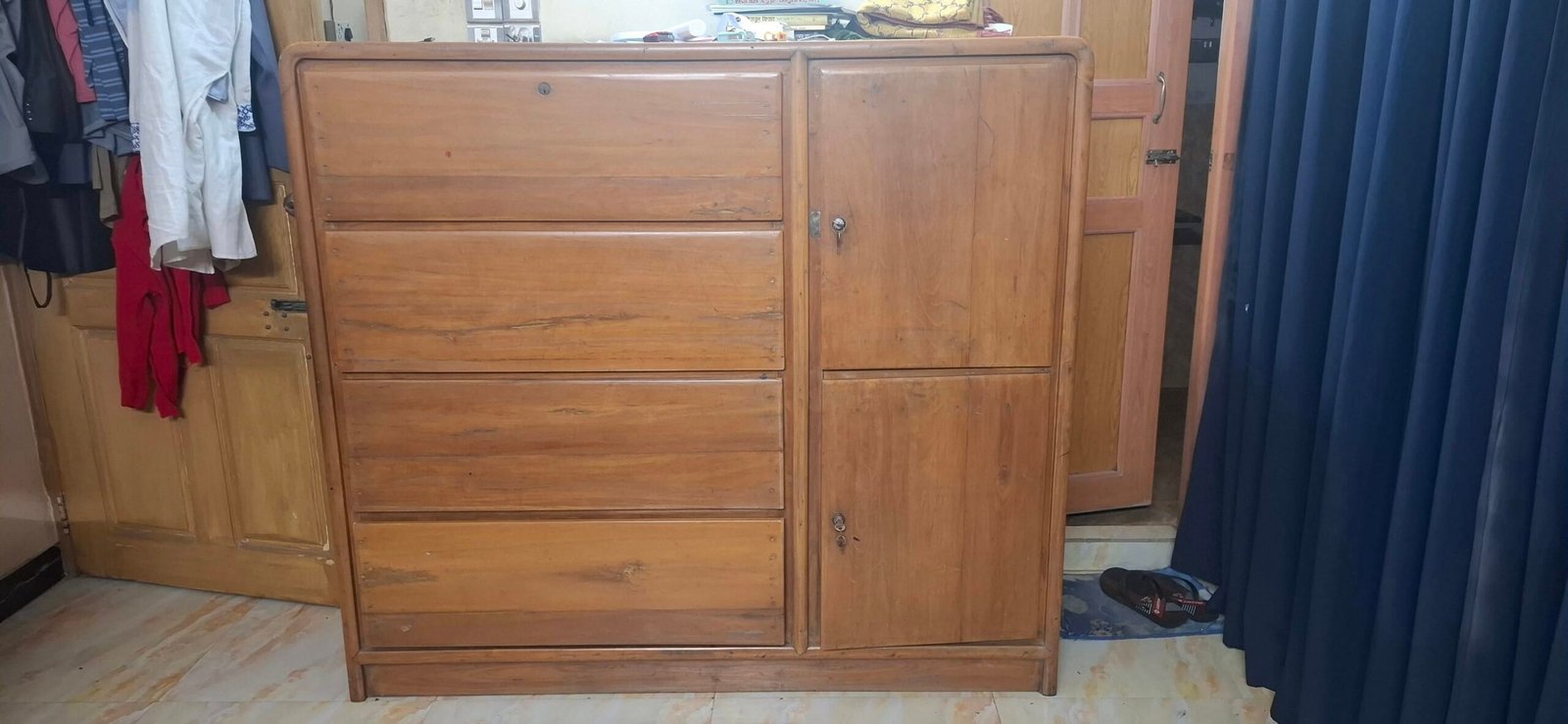 Teak Wood Wardrobe For Sale in CTG Monsurabad