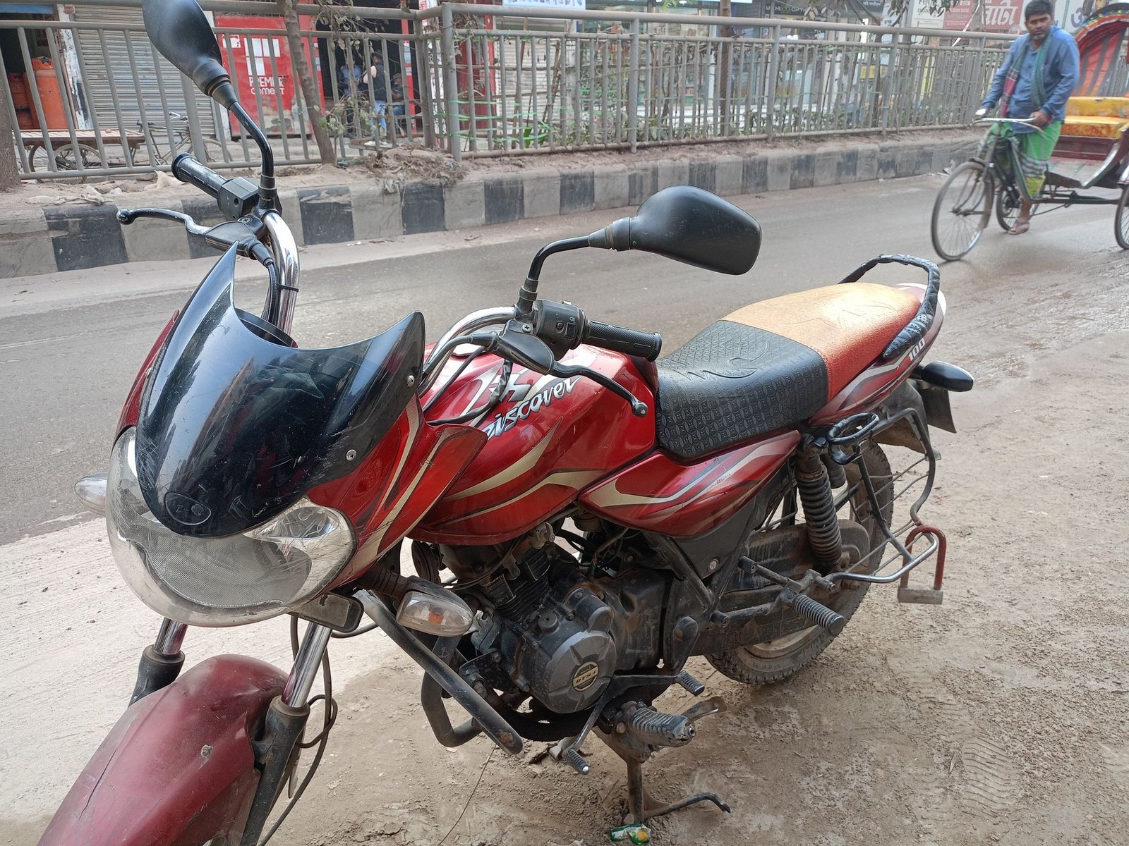 Bajaj Discover 100cc For Sale in Dhaka Mirpur