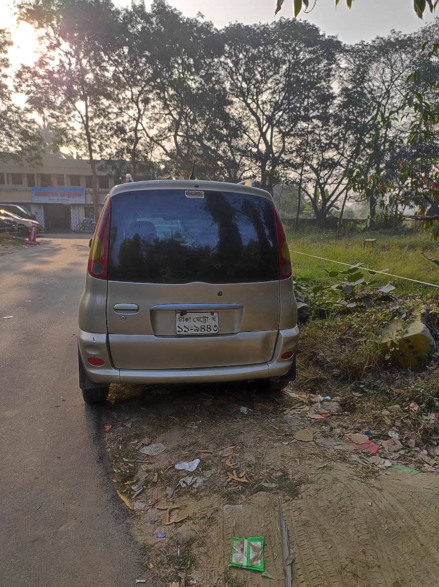 Toyota Funcargo 2000 Model For Sale in Chittagong