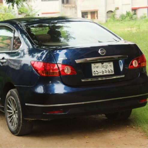 Nissan Bluebird 2011 Model For Sale in Dhaka Dhanmondi