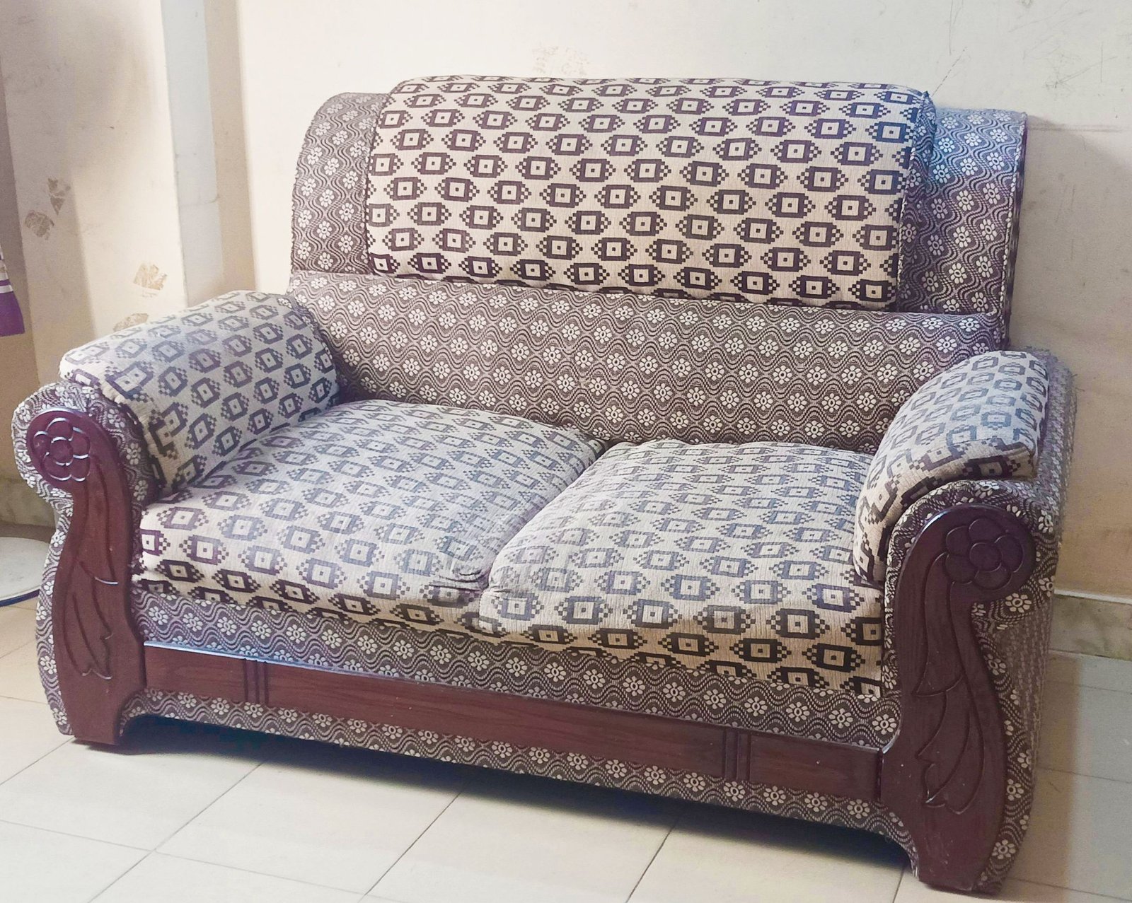 5 Seat Sofa For Sale in Chittagong Sholokbahar