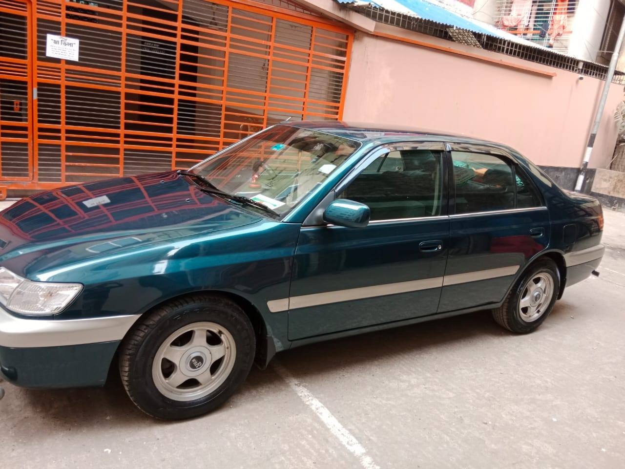 Toyota Premio Corona 1999 Model For Sale in Dhaka