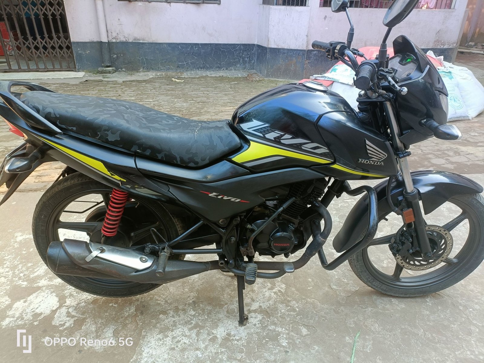 Honda Livo 2019 Model For Sale in Chittagong Oxygen