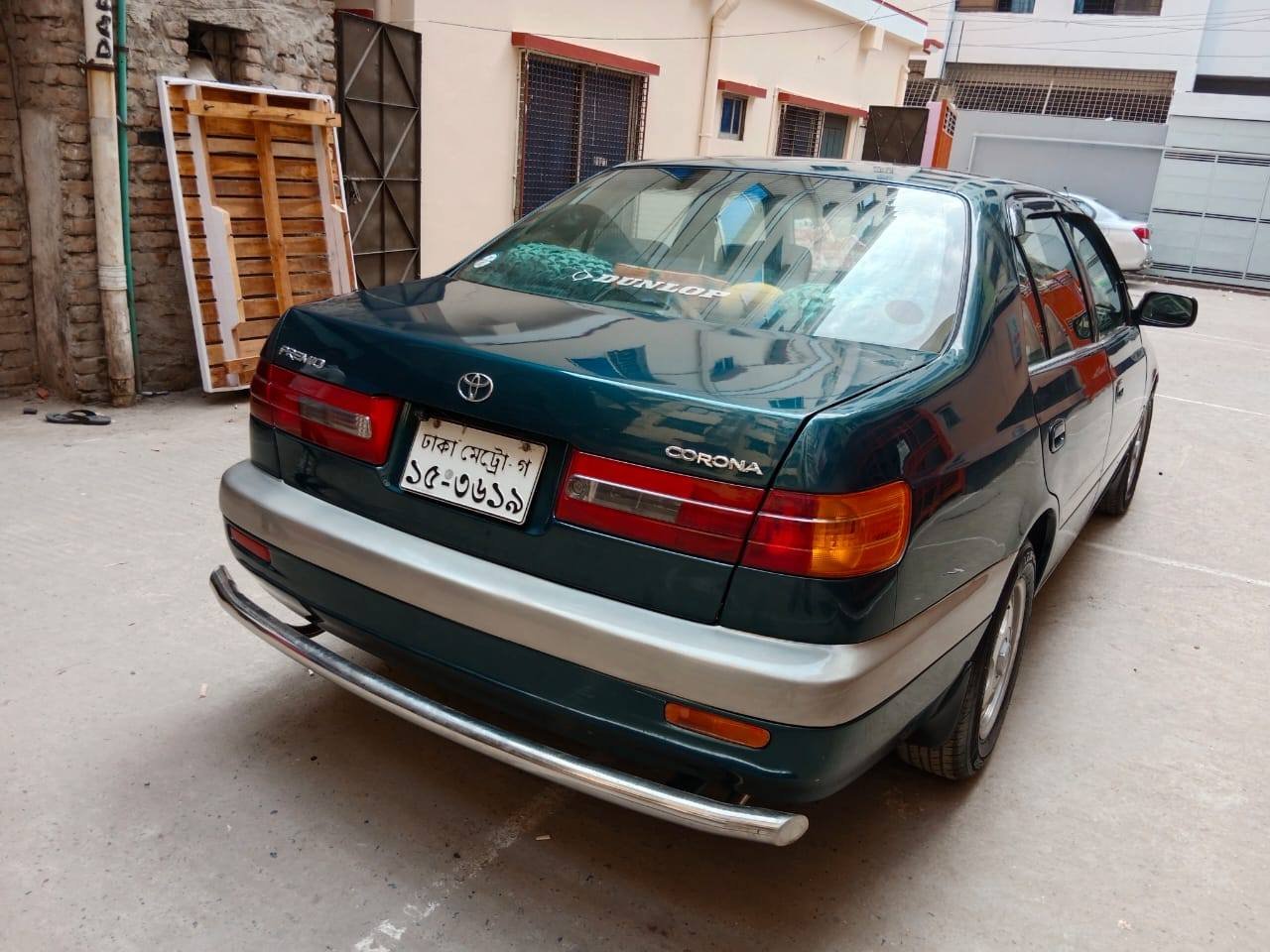 Toyota Premio Corona 1999 Model For Sale in Dhaka