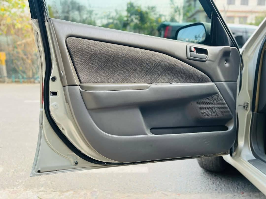 Toyota Corona Premio 2000 Model For Sale in Chittagong