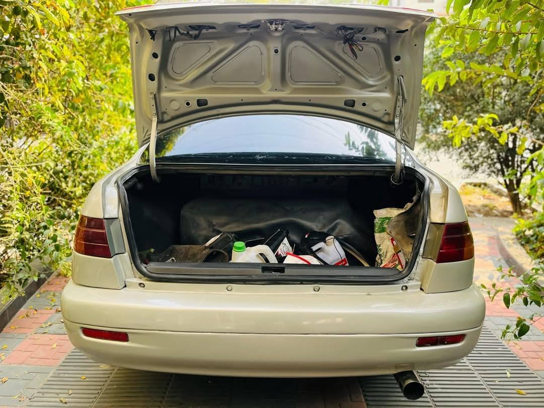 Toyota Corona Premio 2000 Model For Sale in Chittagong