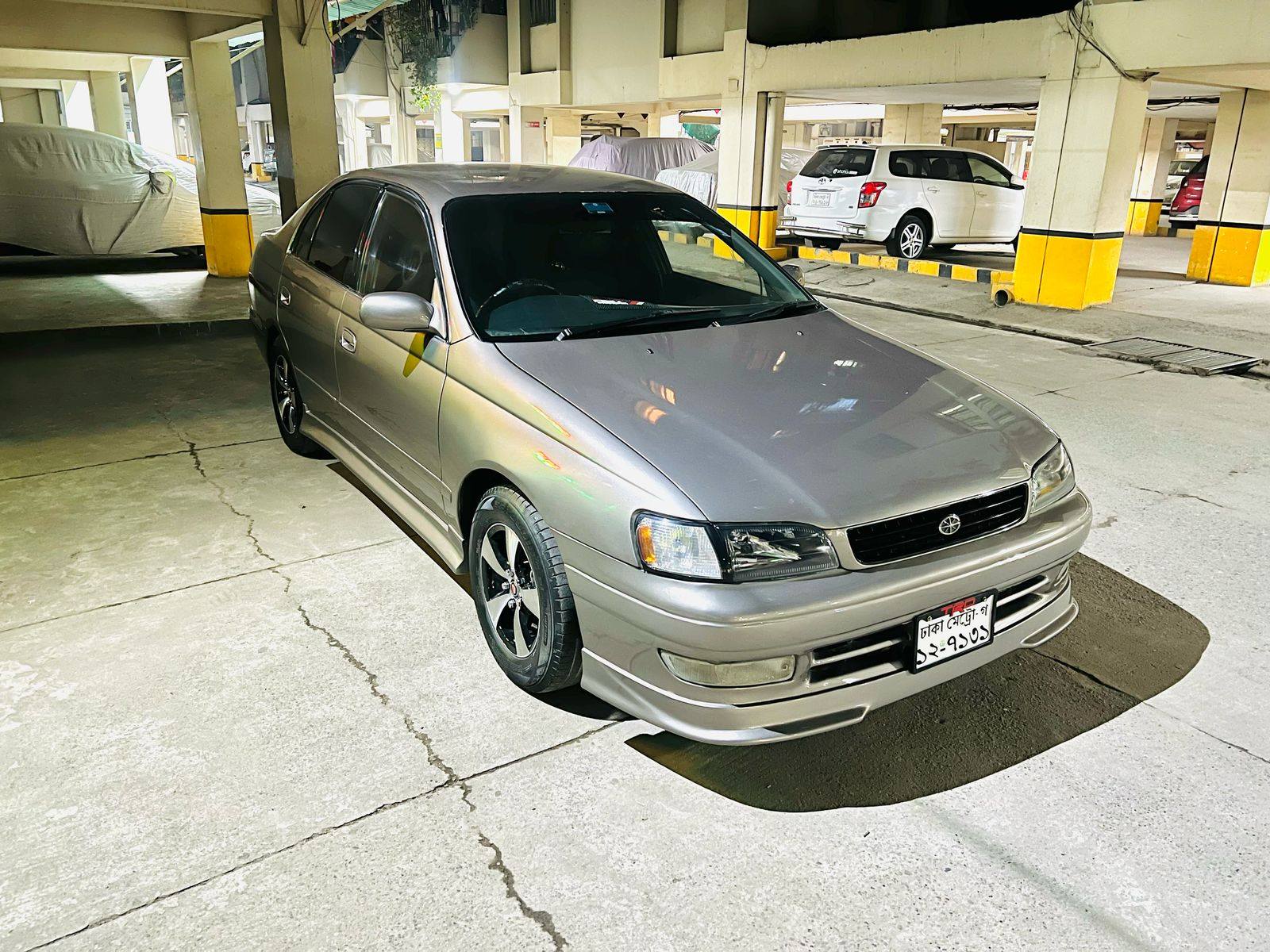 Toyota Corona 1994 Model For Sale in Dhaka