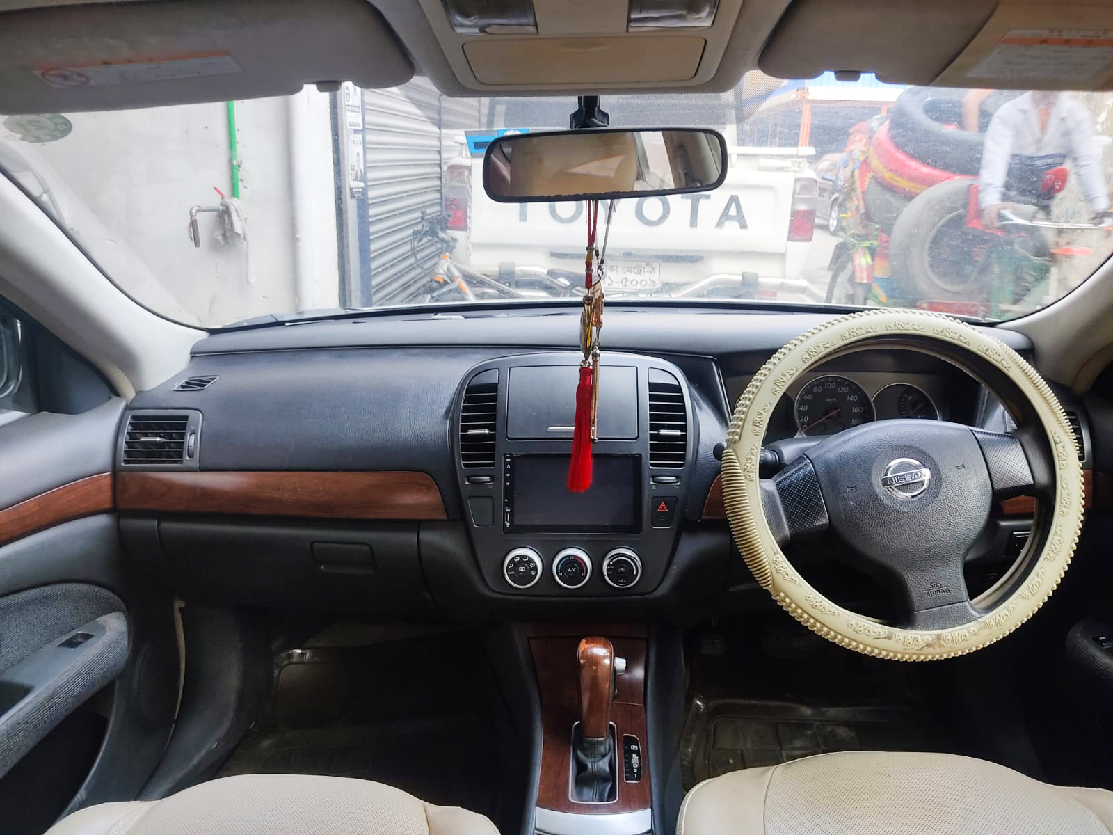 Nissan Bluebird 2006 Model For Sale in Dhaka Vatara