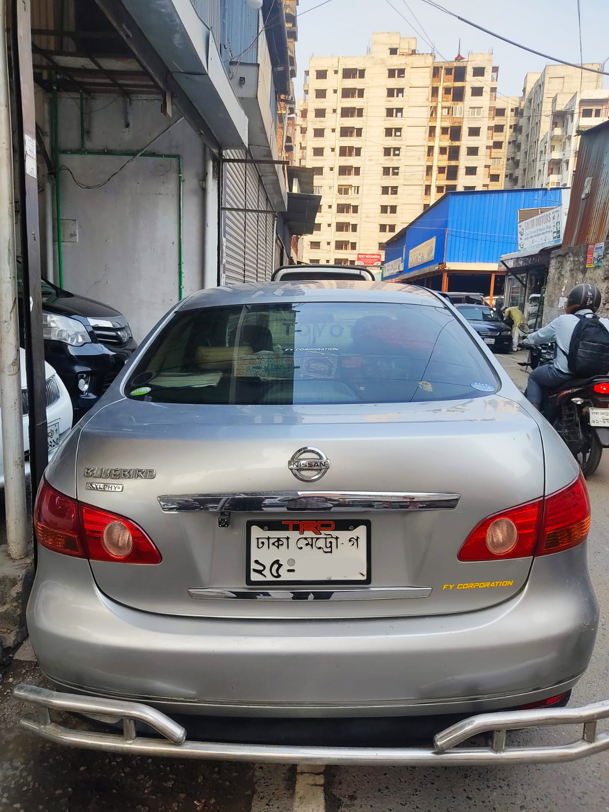 Nissan Bluebird 2006 Model For Sale in Dhaka Vatara