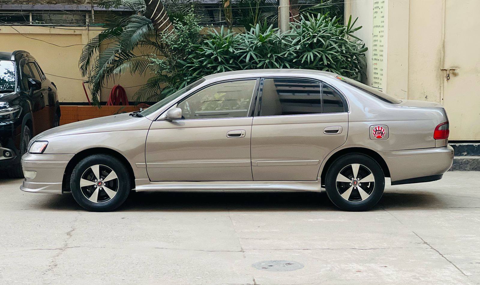 Toyota Corona 1994 Model For Sale in Dhaka