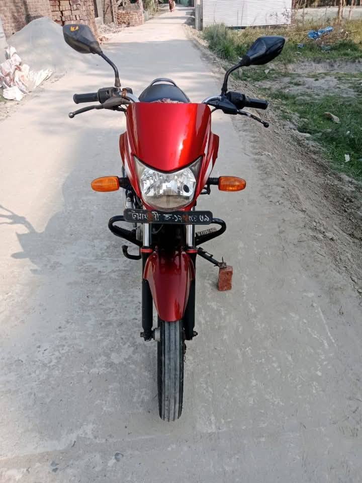 Bajaj Platina 100cc For Sale in Shariatpur